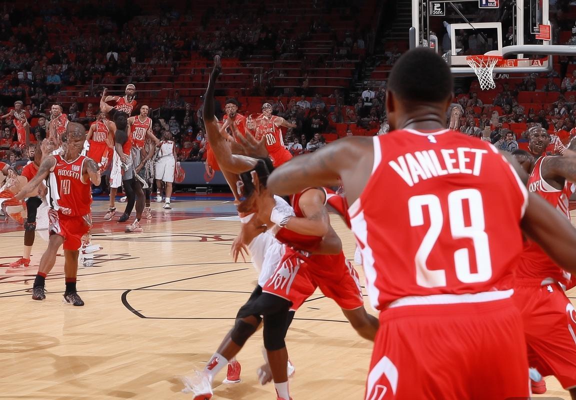 火箭队后场补强锁定步行者队后场球员，交易窗口瞄准泰瑞斯·哈利伯顿与巴迪·希尔德